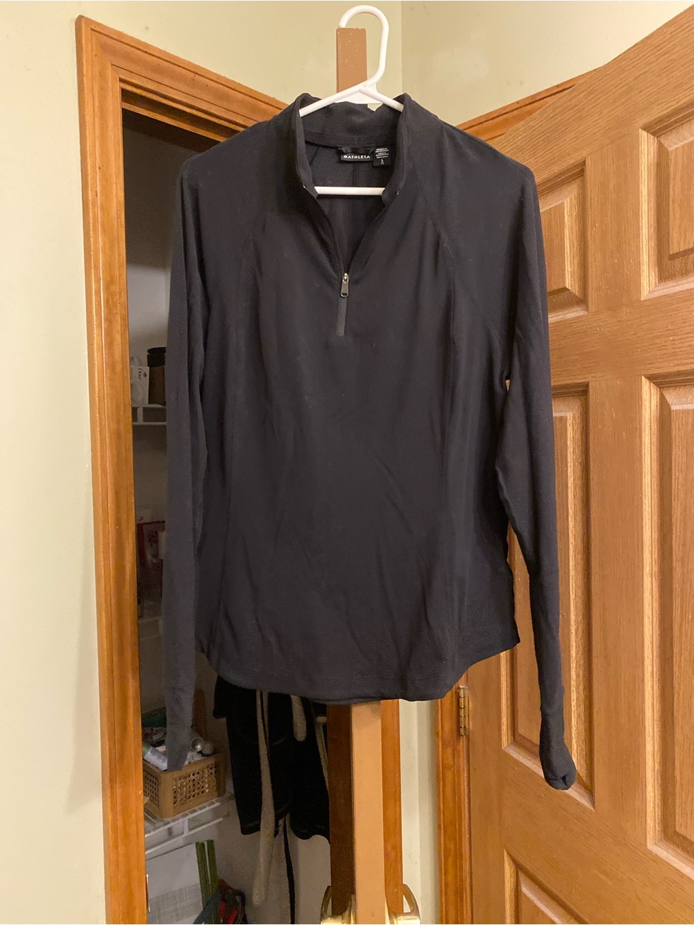 Women’s Athleta Black Salutation Half Zip